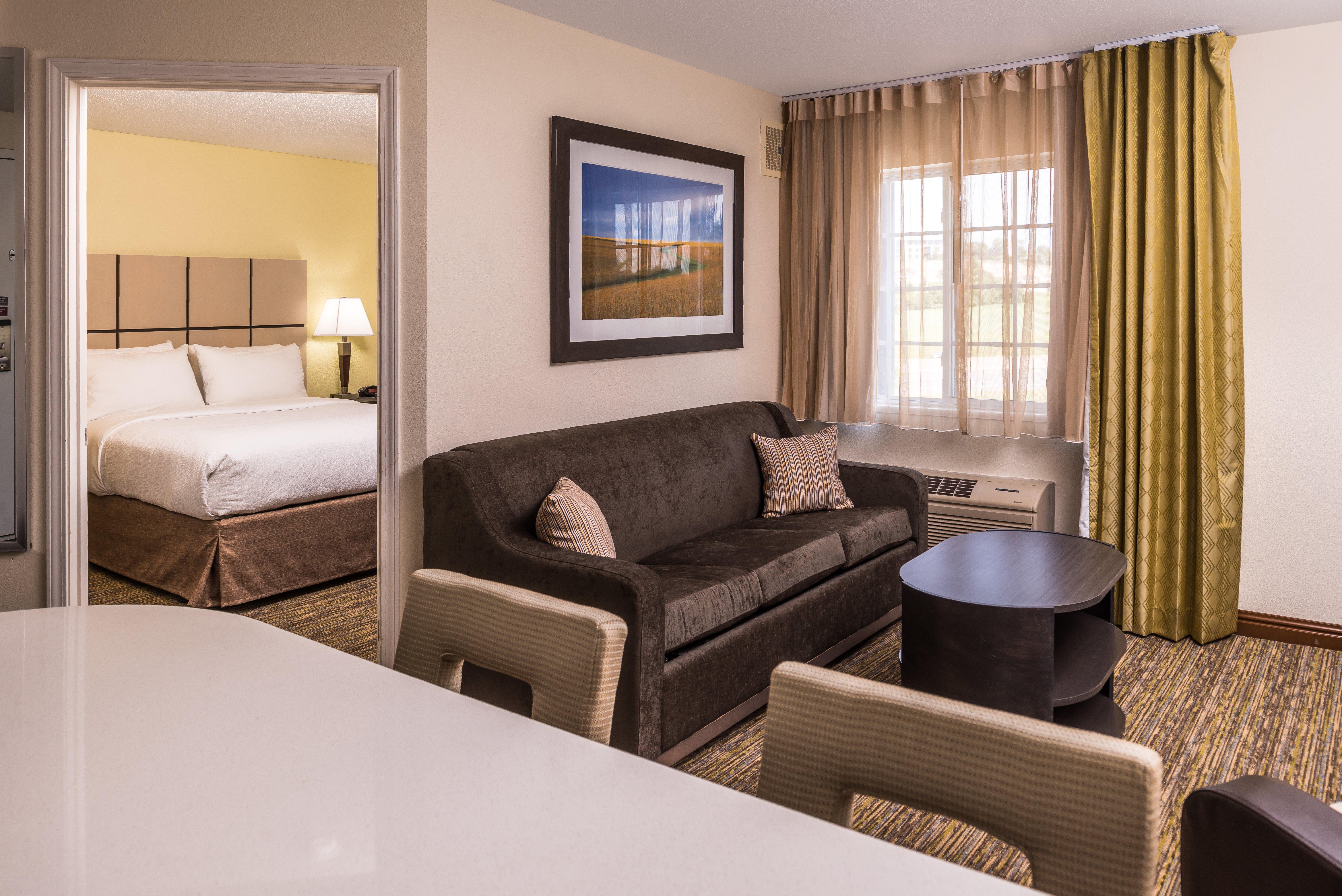 Candlewood Suites - Topeka West By Ihg Bagian luar foto