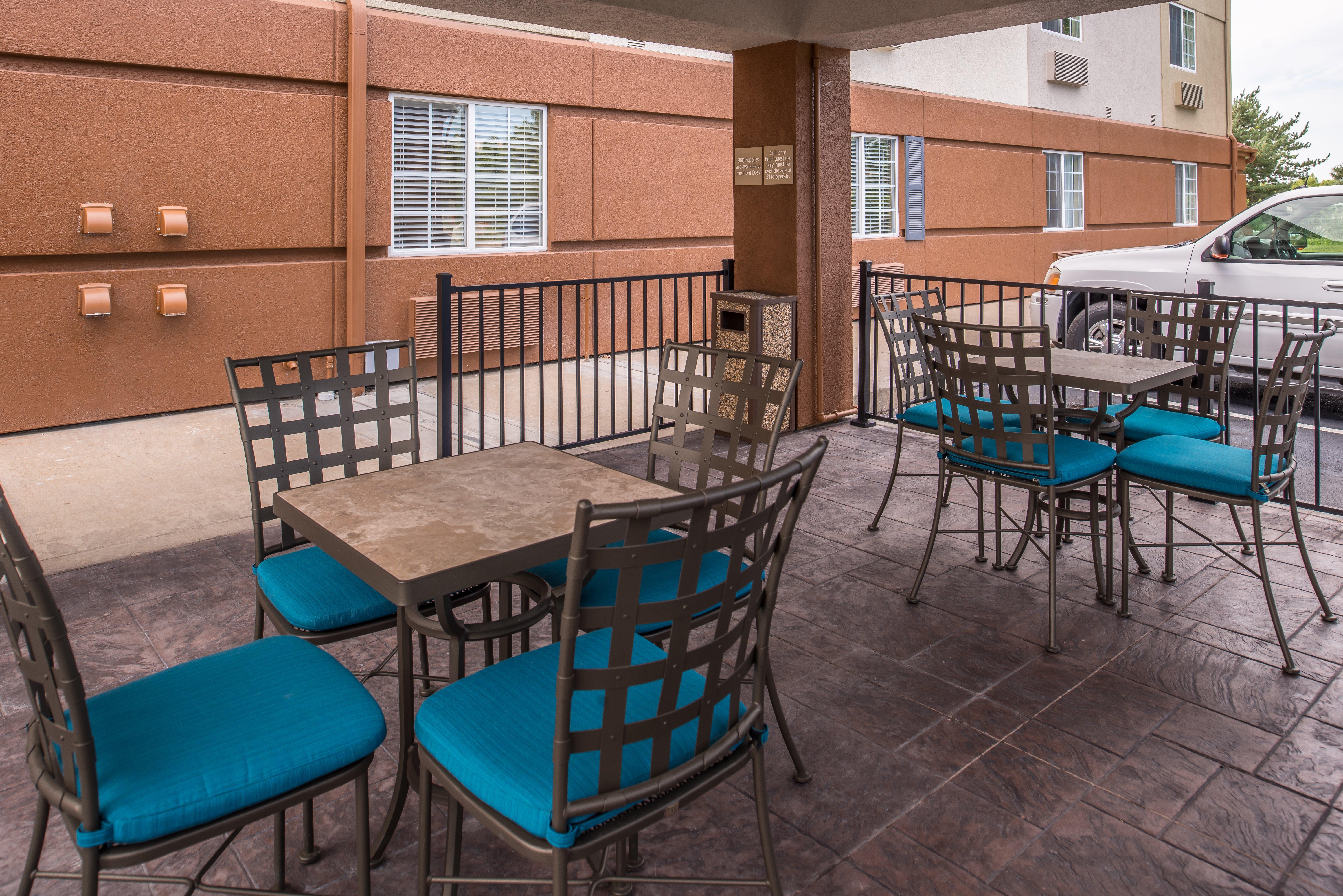 Candlewood Suites - Topeka West By Ihg Bagian luar foto