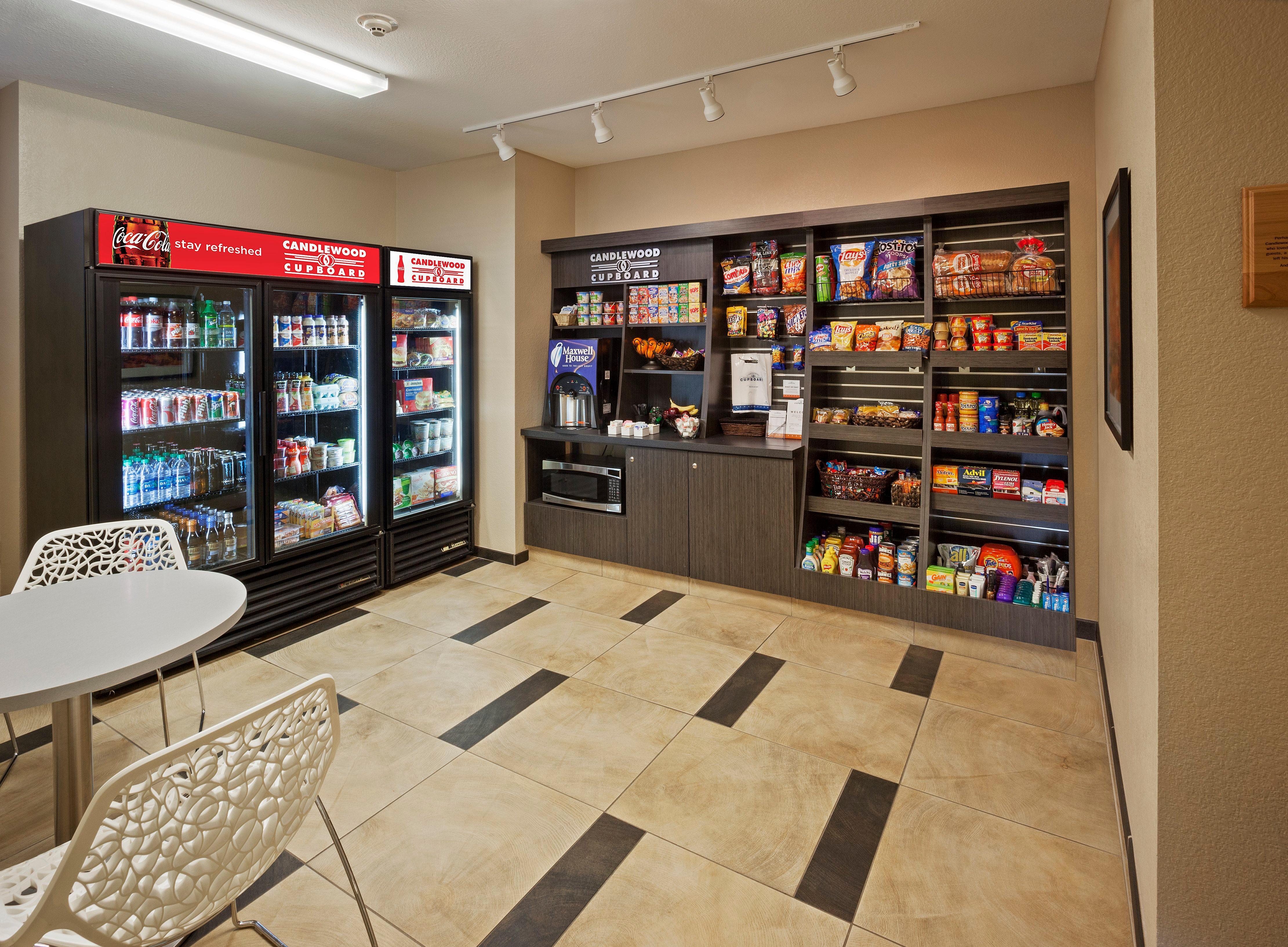Candlewood Suites - Topeka West By Ihg Bagian luar foto