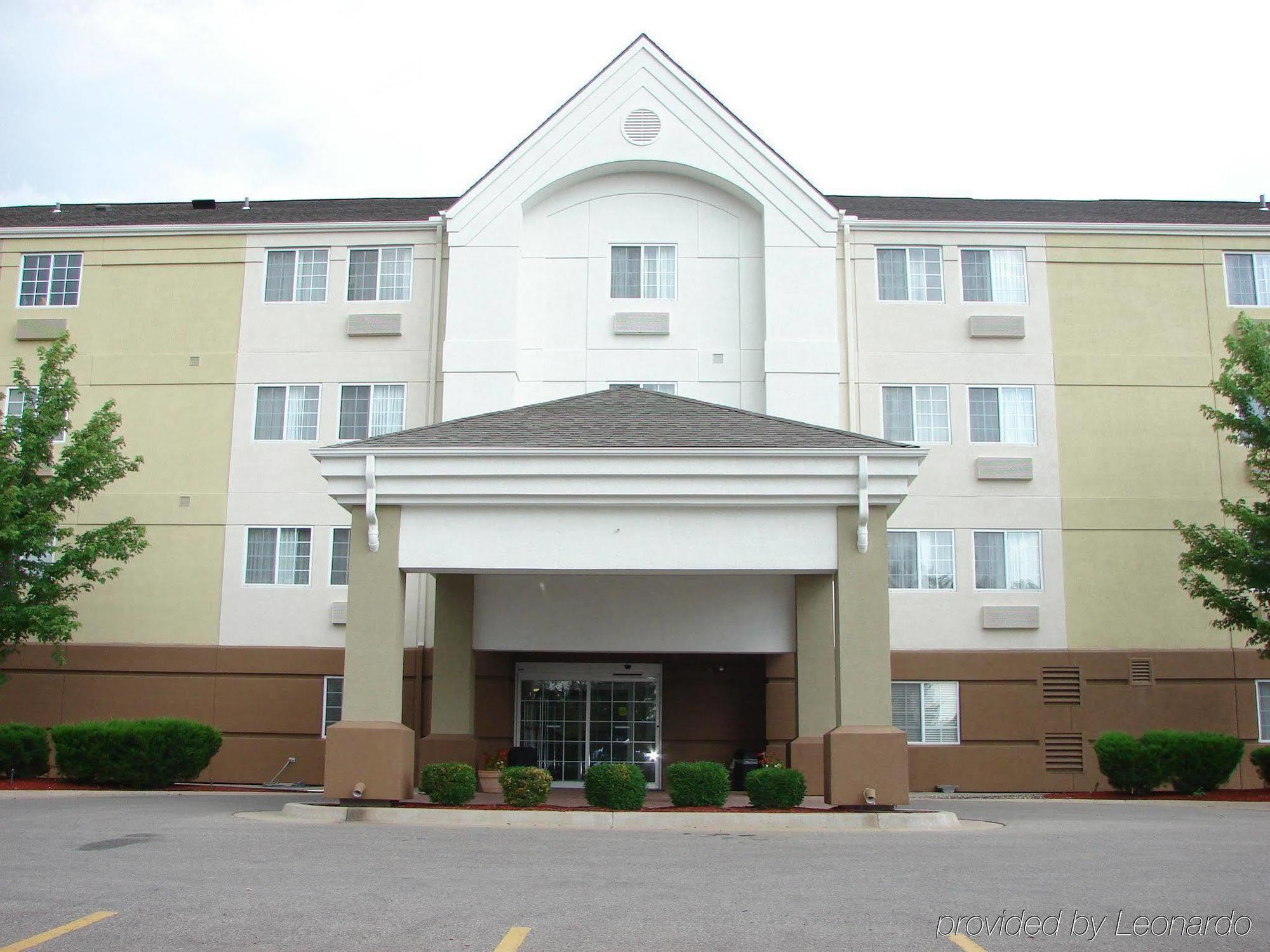 Candlewood Suites - Topeka West By Ihg Bagian luar foto