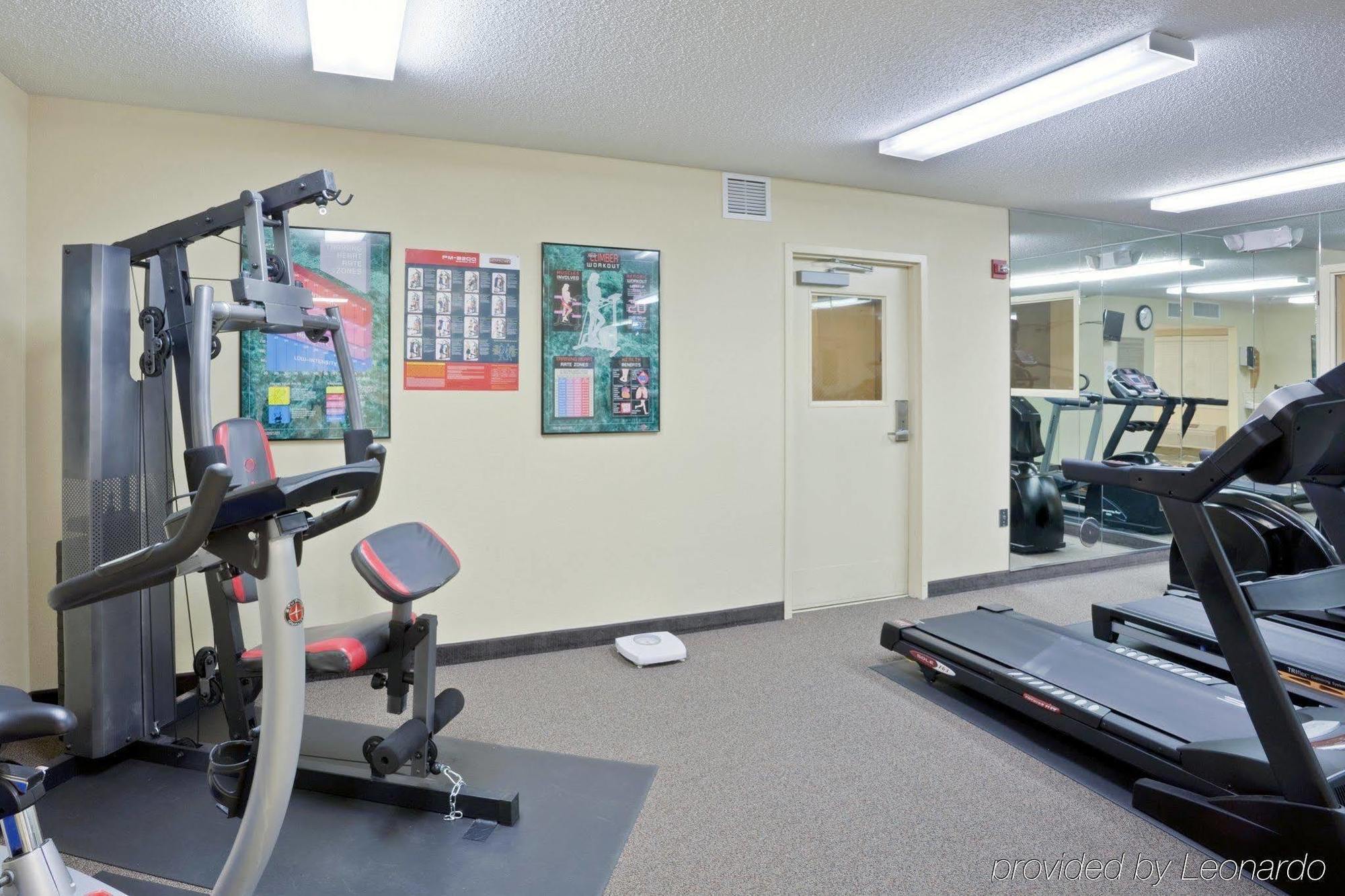Candlewood Suites - Topeka West By Ihg Bagian luar foto